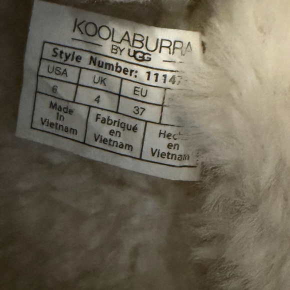 UGG Kookaburra Tinlee Cozy Fur-Lined Tan Lace-Up Boots - Picture 12 of 12